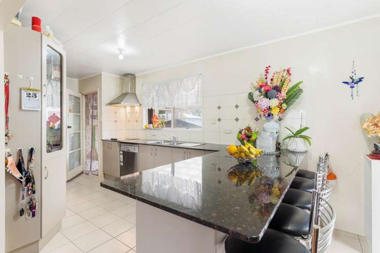 68 Diorella Drive Clover Park_10