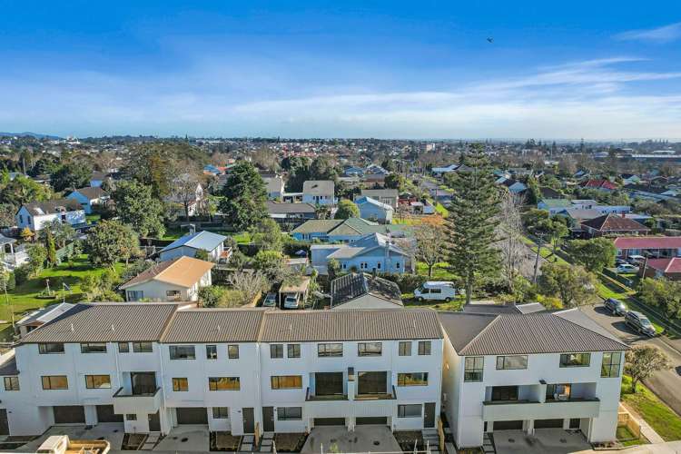 2/63 Gardner Avenue New Lynn_16