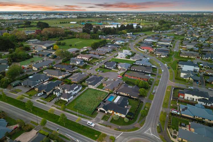 32 Aidanfield Drive Aidanfield_20