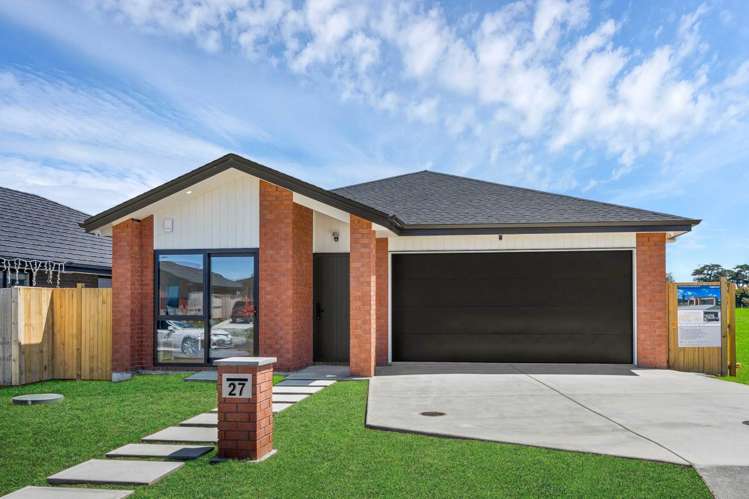 27 Korowhiti Road Clarks Beach_19