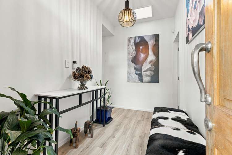 19 Faith Place_3