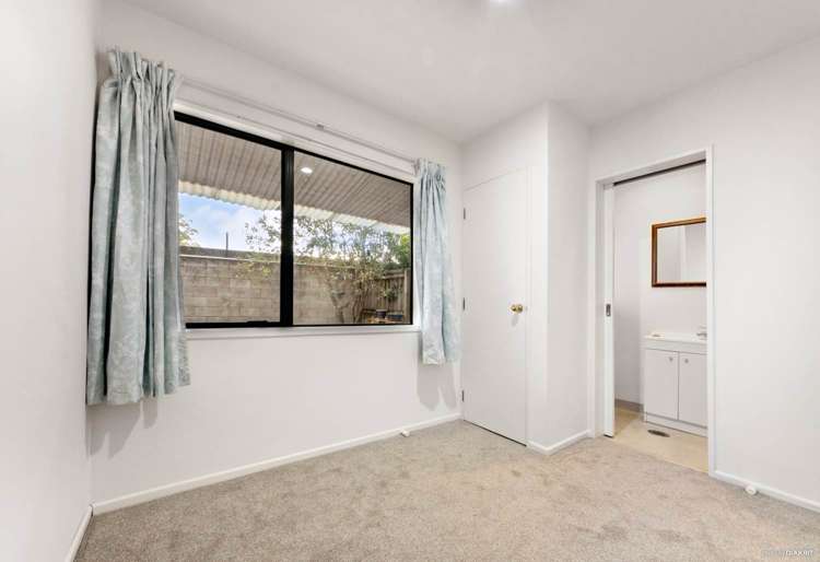 4/1 Briar Way New Lynn_6