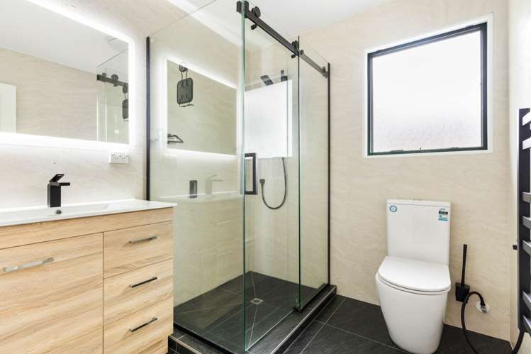 6 Peach Parade 1776_17