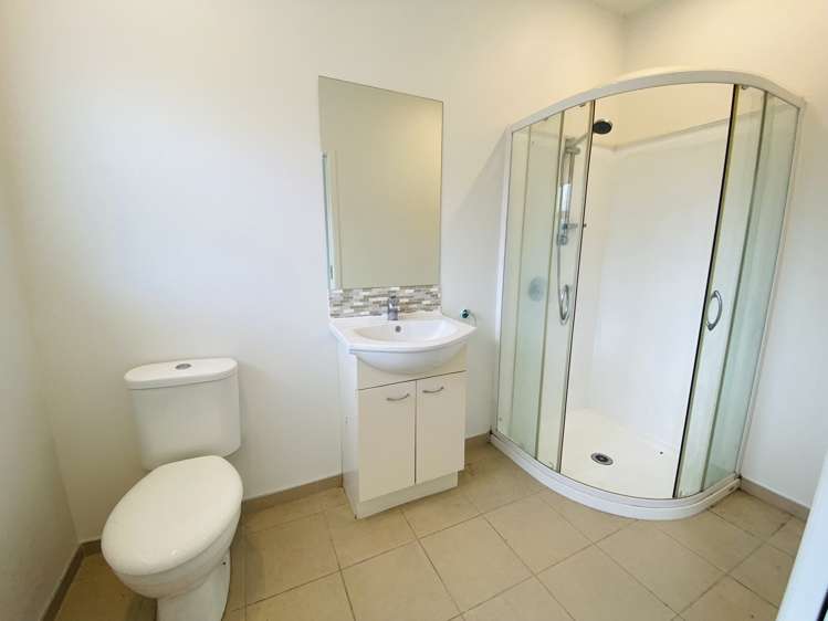 89 Colombo Road Waiuku_14