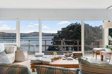 135 Paritai Drive_3