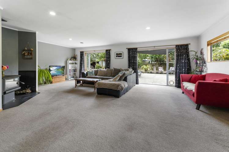 16 Malthouse Crescent Brightwater_1