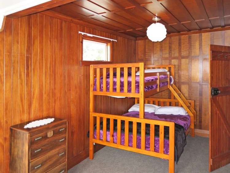 37 Park Lane Owaka_7