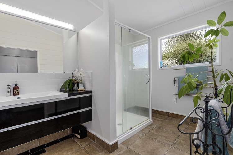 34E Plummers Point Road Whakamarama_17