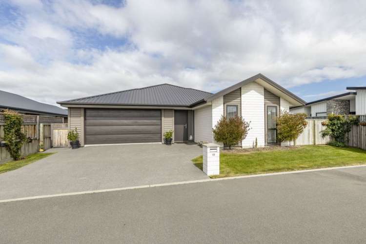 15 Grey View Grove Rangiora_23
