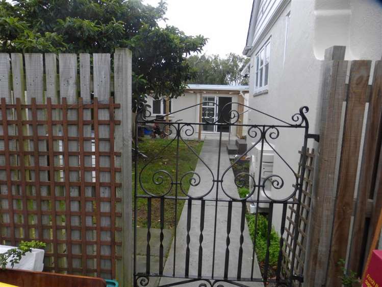 29 Piko Crescent 10211_10