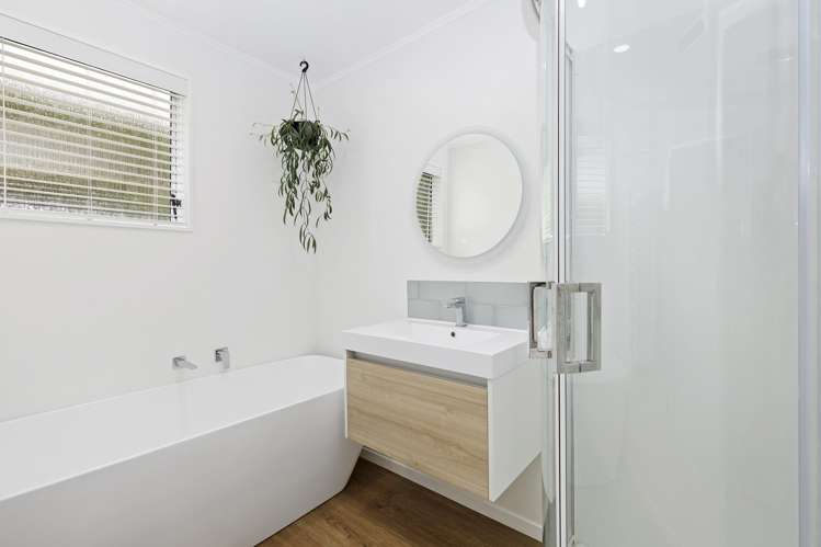 21 Invercargill Drive Kelson_9