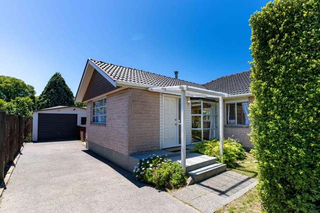 11 Gibson Drive Hornby_1