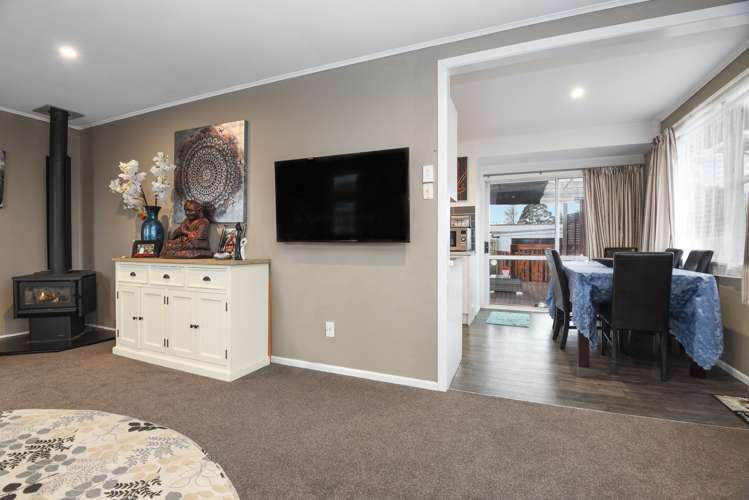 31 Clyde Street Utuhina_5