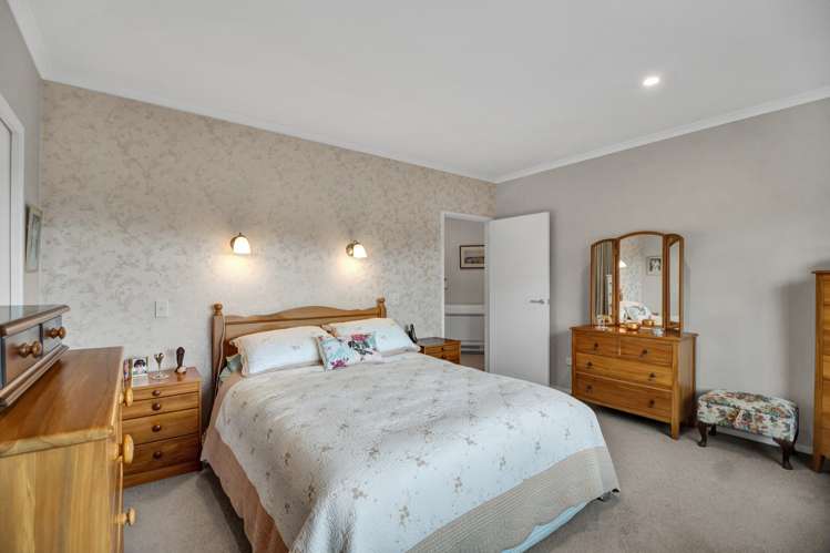 2 Manurau Crescent Merrilands_16