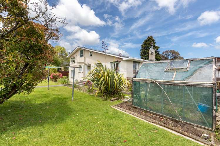 57 Moeraki Road Maoribank_21