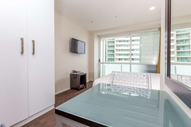 1211/10 Waterloo Quadrant Auckland Central_2