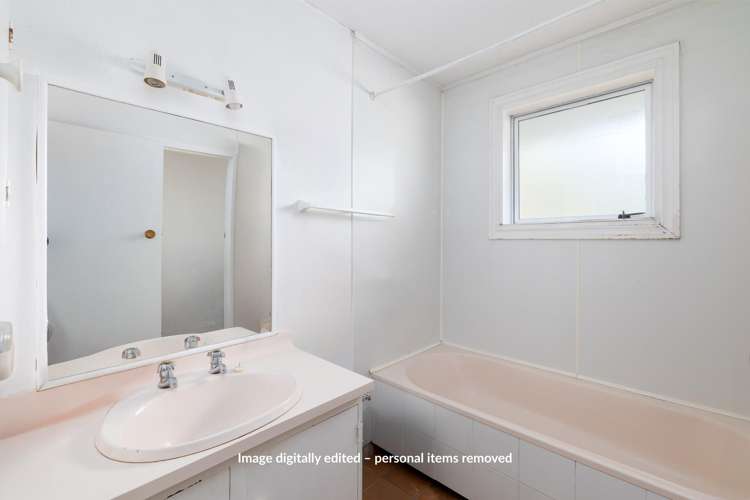 2/115 Rocking Horse Road Southshore_10