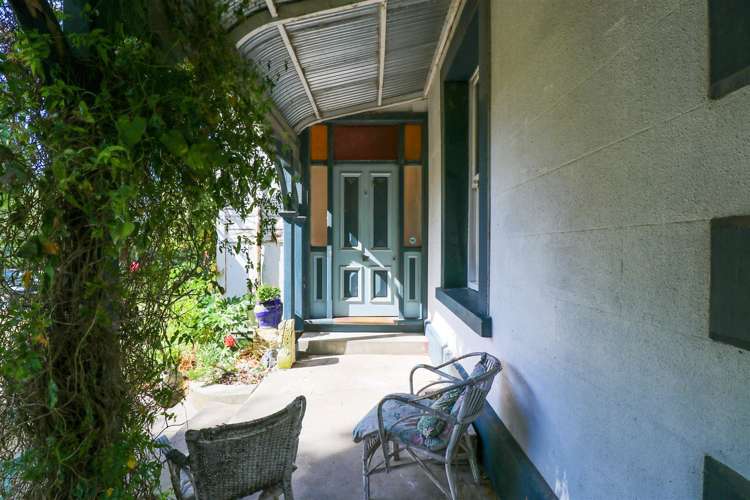 166 Barton Road Fairview_32