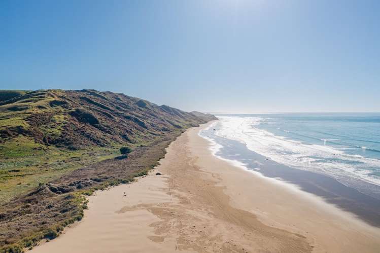 Lot Lot 2, 8/14, 15, 17 58 Punawaitai Road Pourerere_3