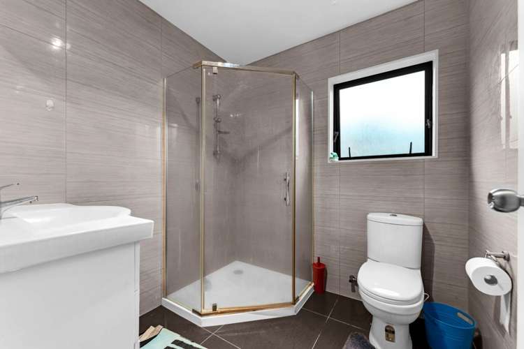 73C Robert Skelton Place Clendon Park_12