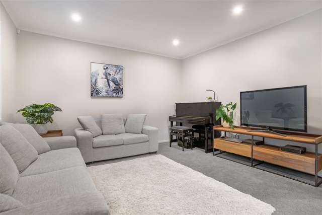 8 Weta Road Hobsonville_3