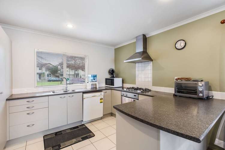 15 Ritchie Crescent Takanini_6