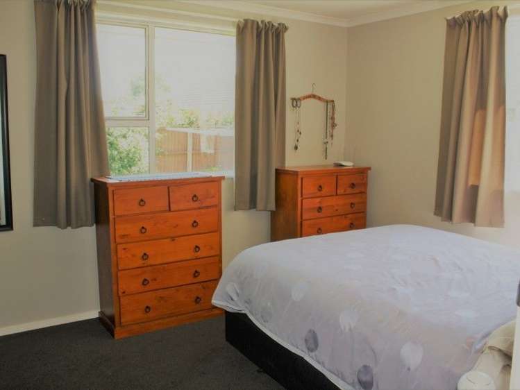 8 Woodcote Avenue Hornby_8