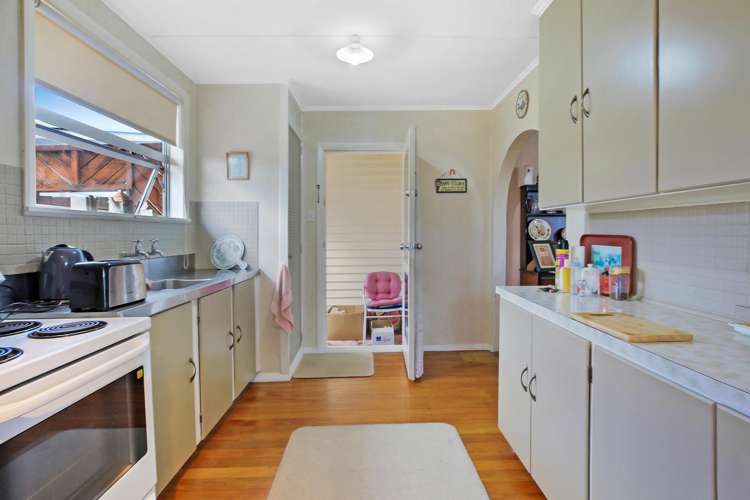33 Taylor Avenue Paeroa_13
