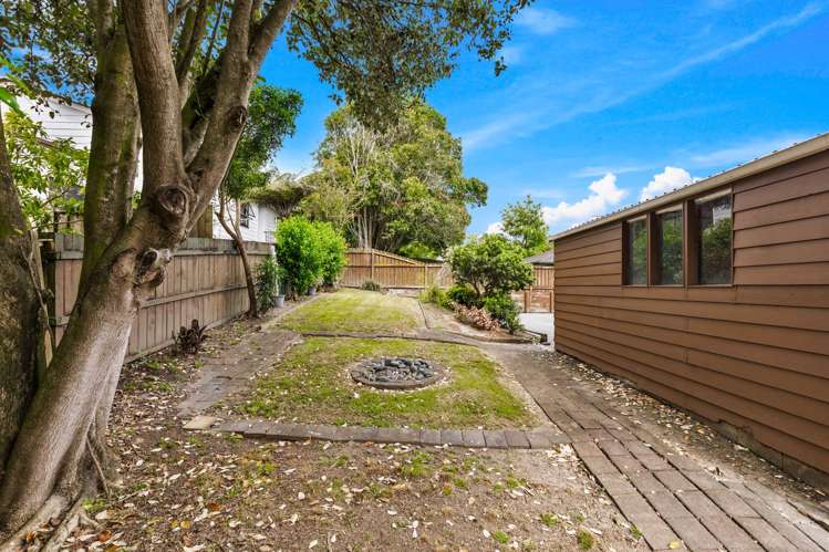 82 Kamara Road Glen Eden_20