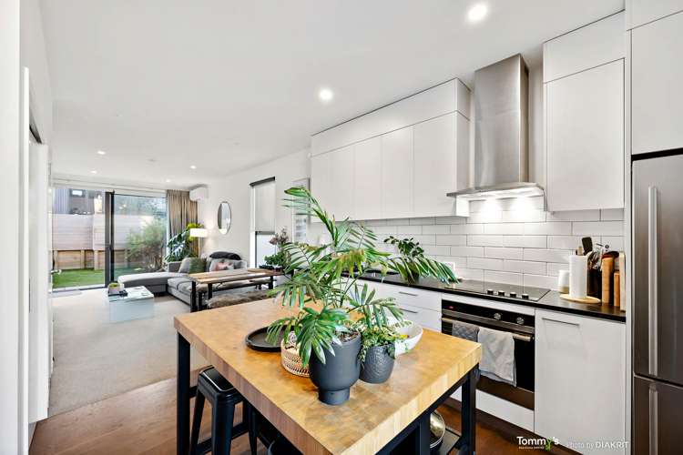 3/20 Trent Street Island Bay_7