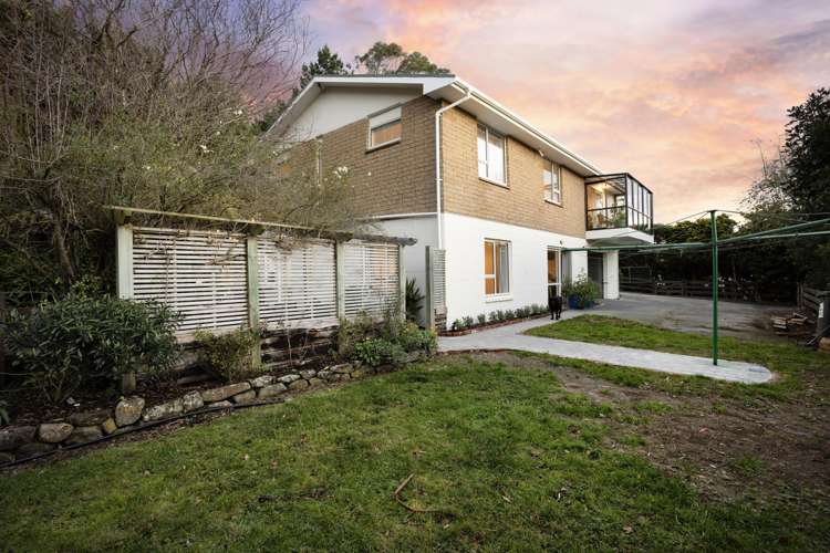 44 and 58 Hilton Road Highcliff_40