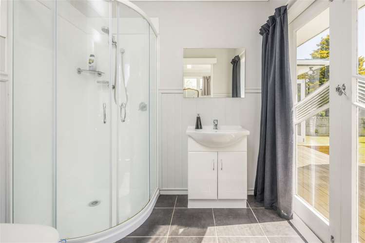 35 Youngs Road Papakura_8