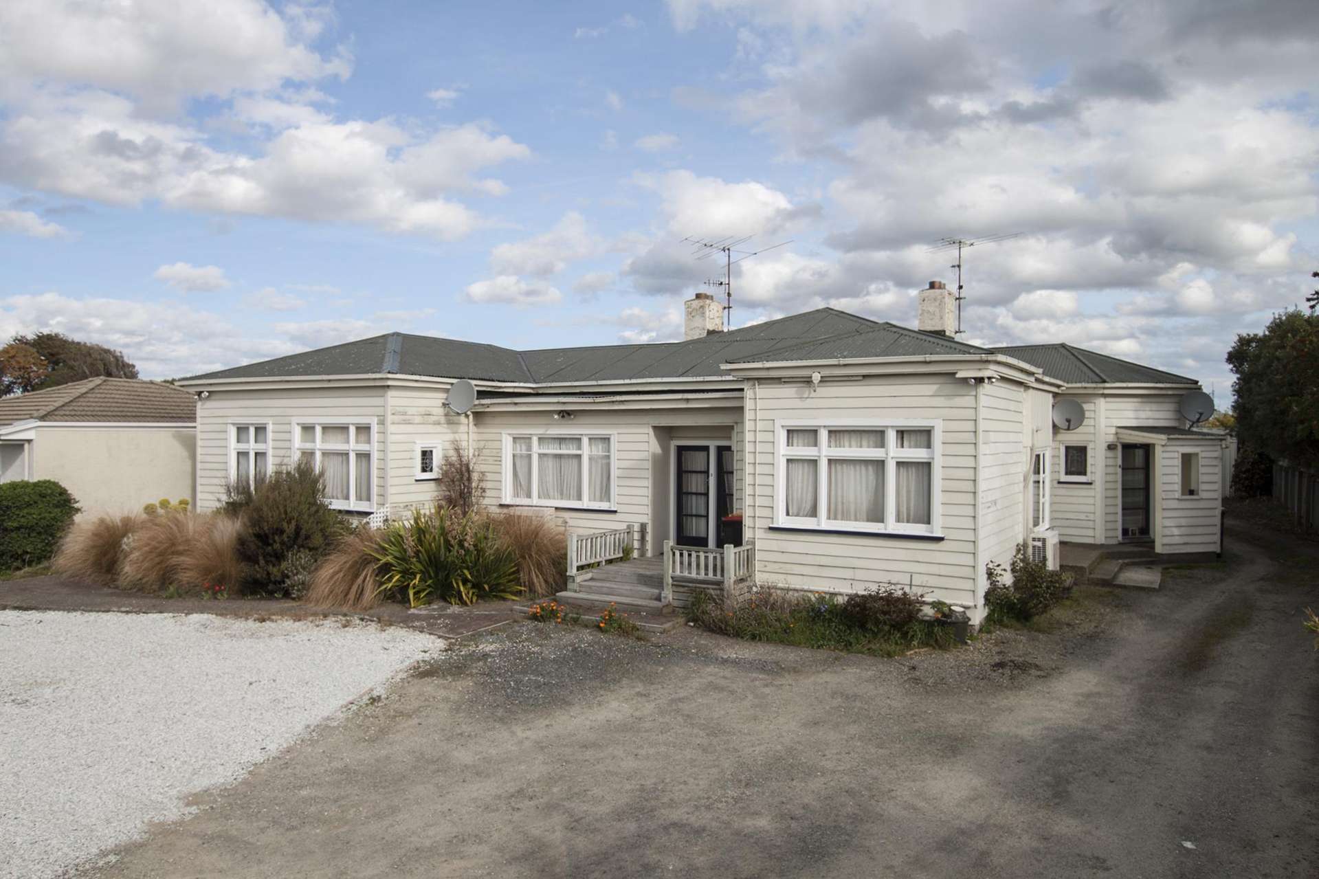 2/105 Grace Street Appleby_0