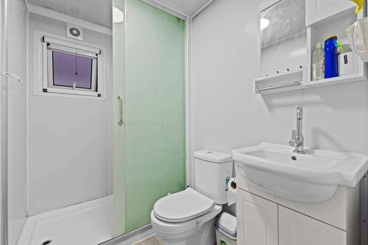 11 Lincoln Road Manurewa East_23