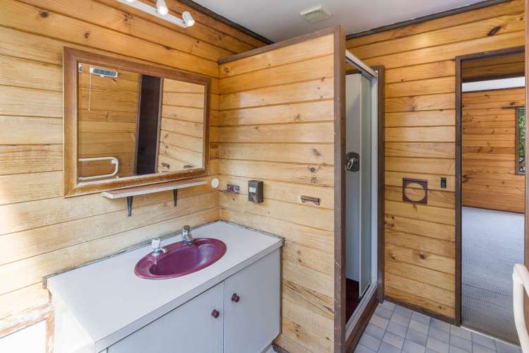 12 Fairmont Terrace Otumoetai_13