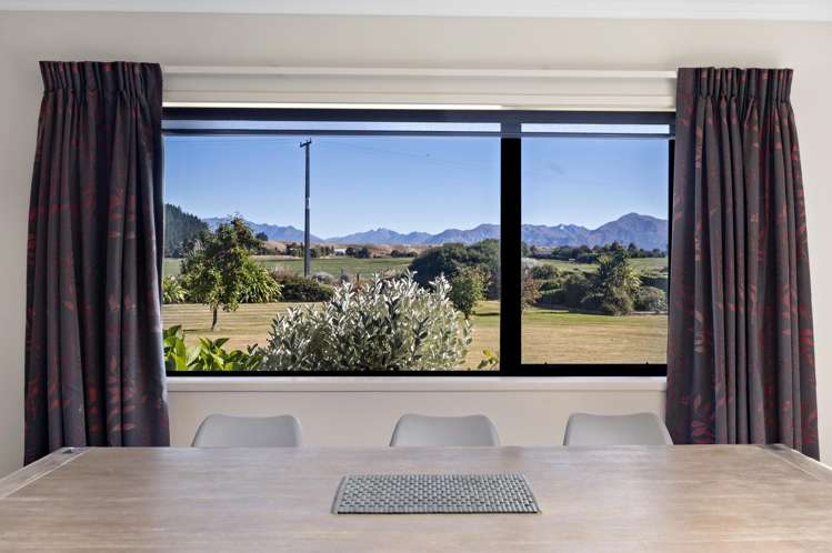 20 Church Road Luggate_7