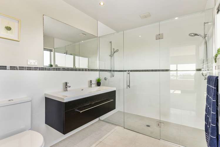 30 Columbia Crescent Beachlands_15