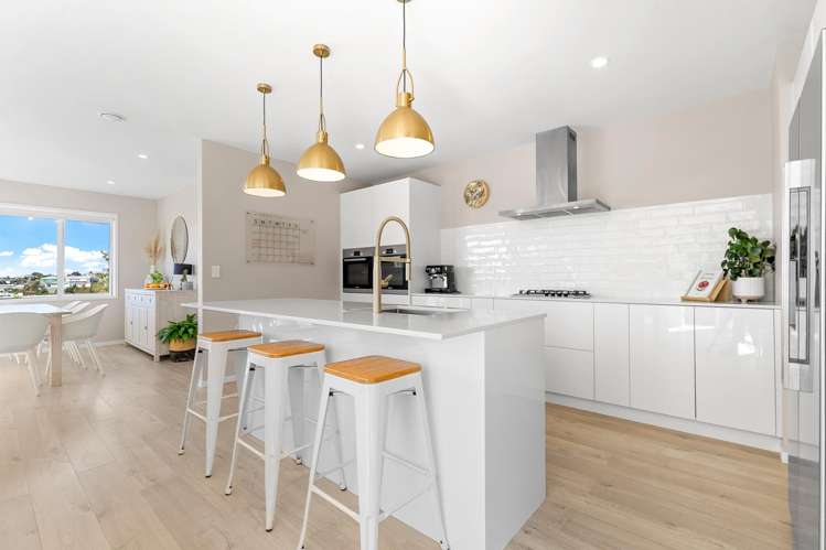 9 Tirohanga Crescent Stanmore Bay_9