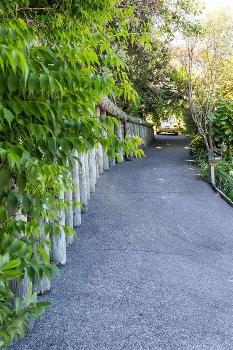 2/58 Beach Road Castor Bay_15