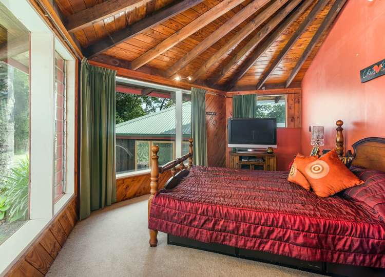 283 Spencer Road Lake Tarawera_10