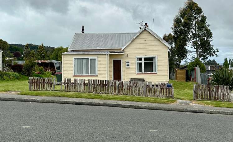26 Poole Street Kaitangata_19