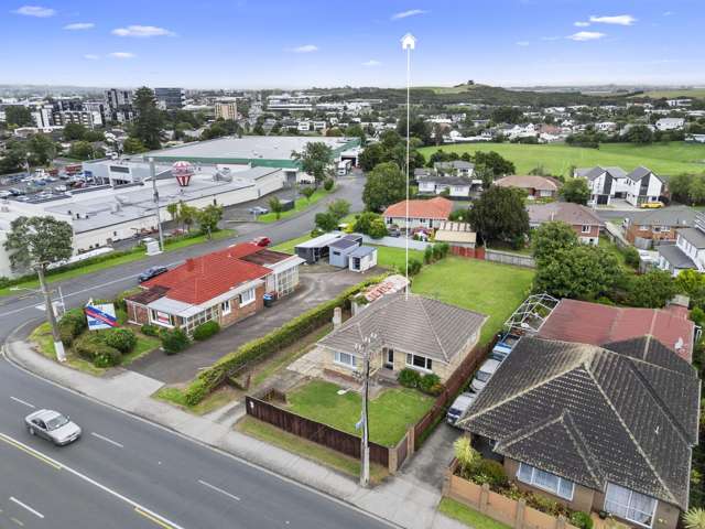 THAB ZONED | 842sqm | PRIME PROPERTY