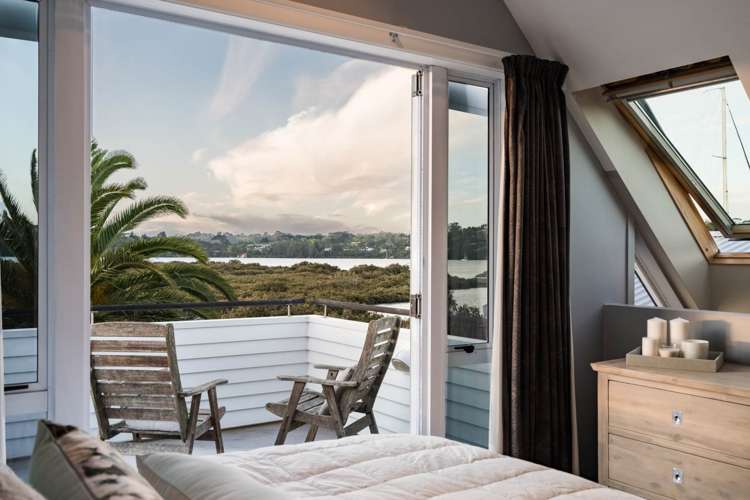 24 The Terrace Herald Island_13