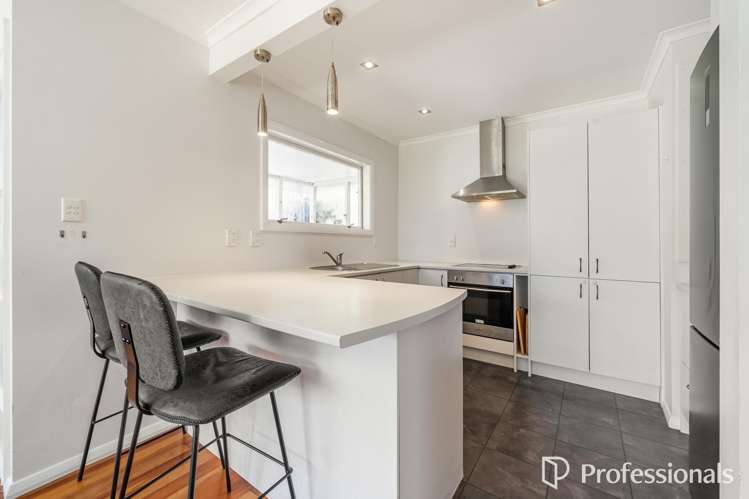 2/314 Fergusson Drive Heretaunga_9