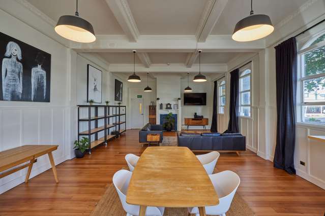 63 High Street North Carterton_2