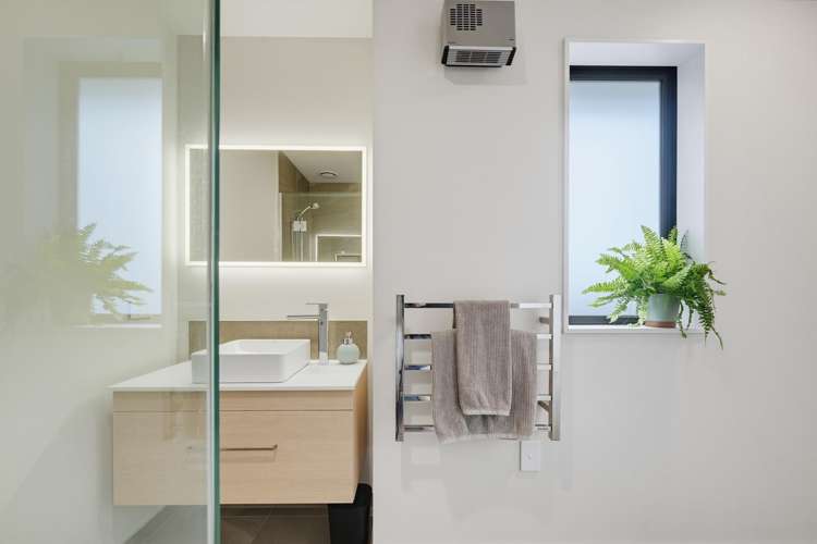 21 Quinn Crescent Woodend_13