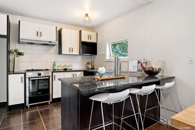 10 Wattle Street New Lynn_6