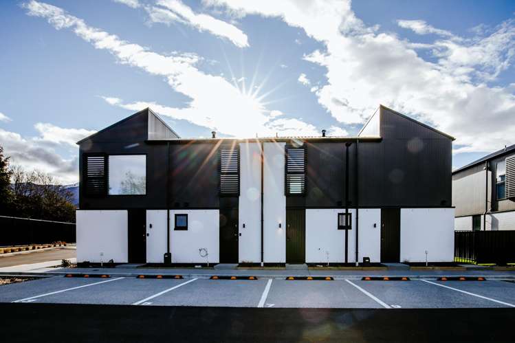 13 Rowley Place_0