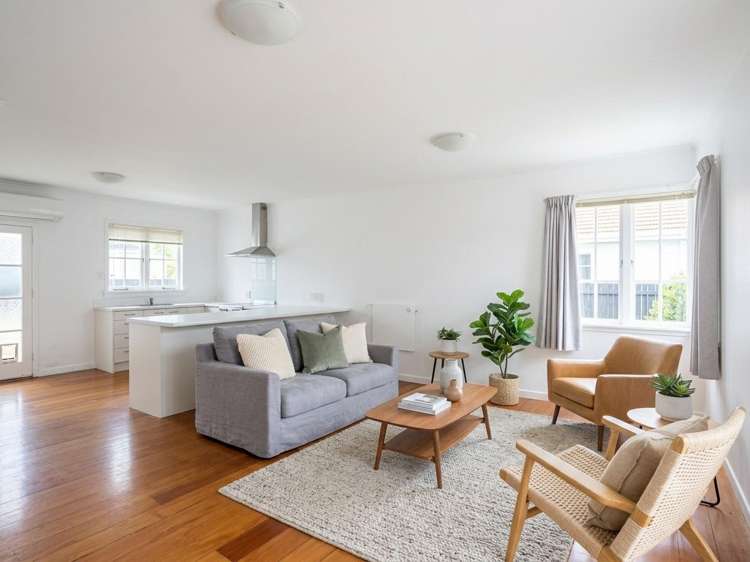 2/81-83 Jervois Road Herne Bay_1