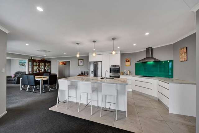 1 Denby Heights Hawera_2